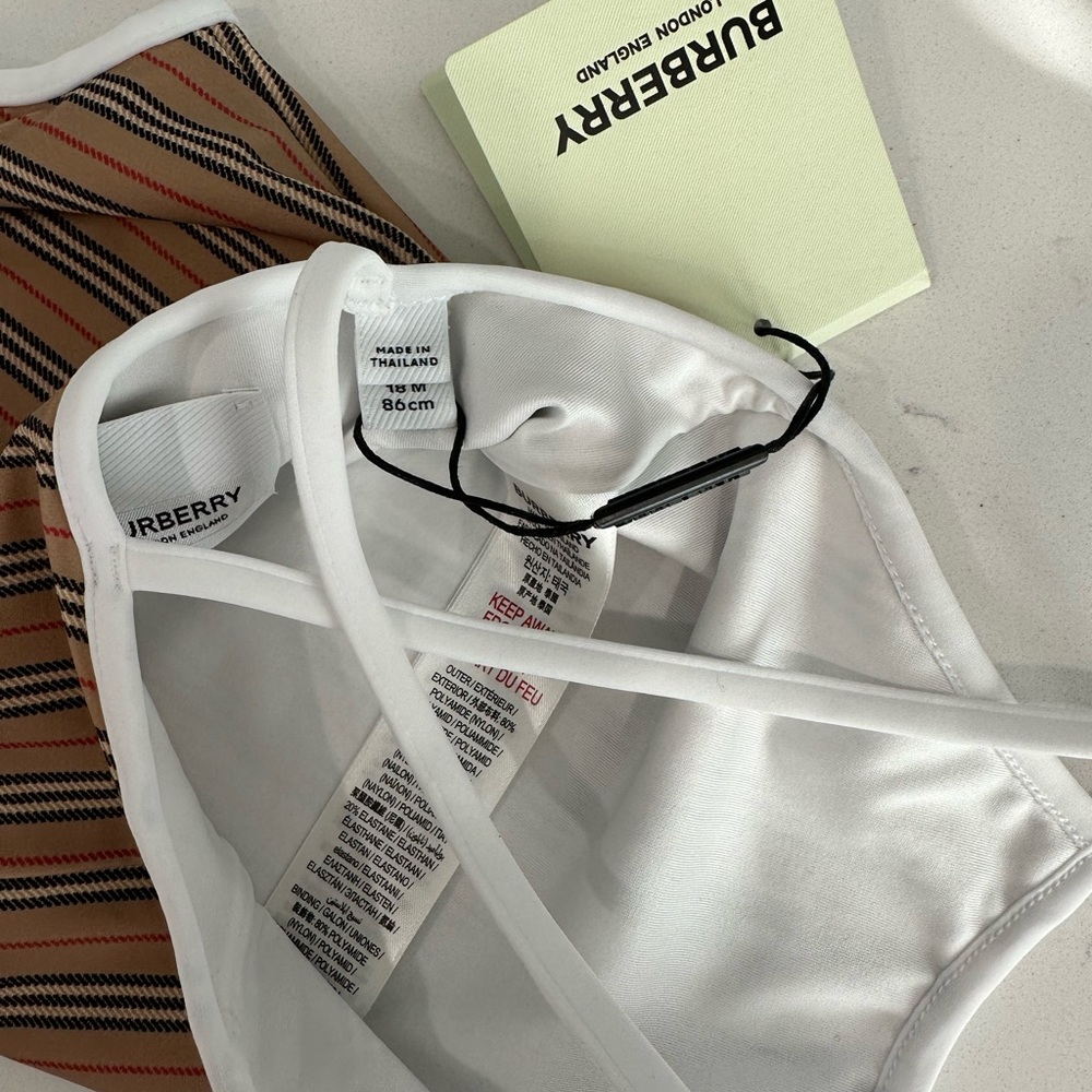 Burberry bathing suit - Picture 3 of 5